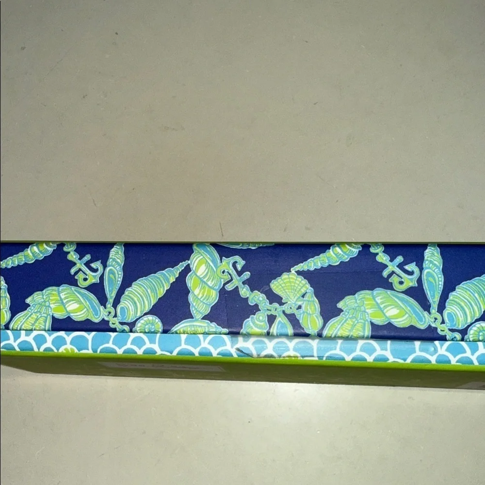 Lilly Pulitzer 12 correspondence cards & 14 envelopes +pen in Fallin in love